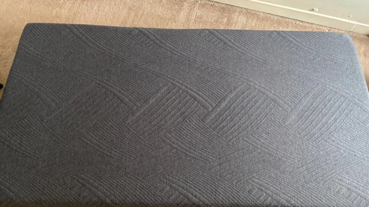 Grey twin Mattress with Textured Design - photo 3
