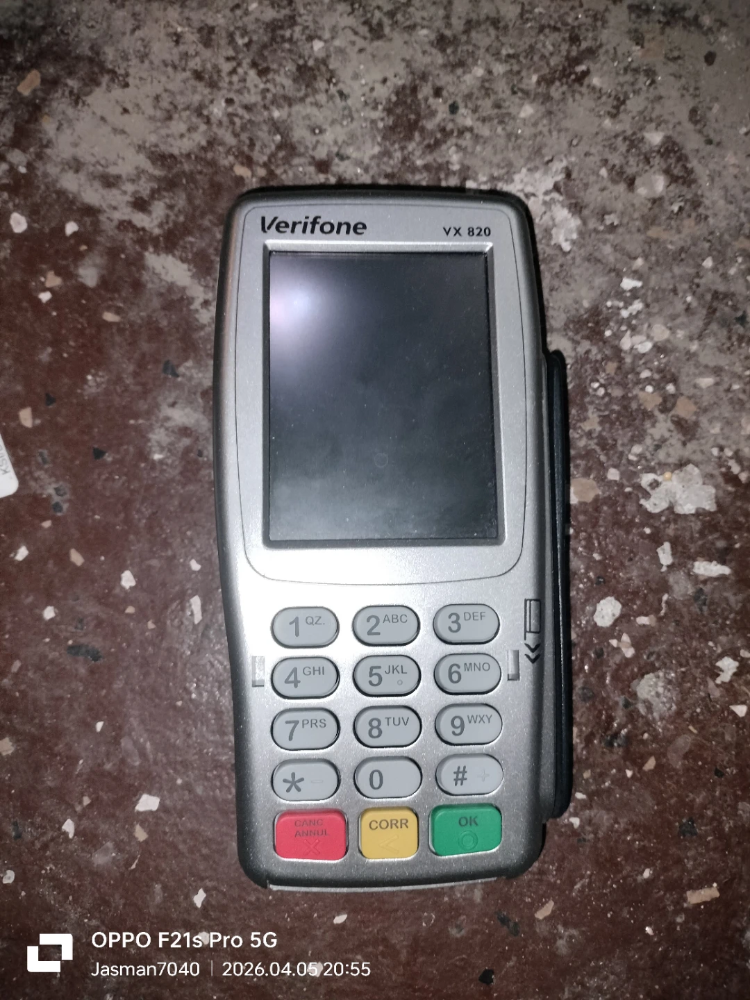 Verifone credit and debit machines - photo 2