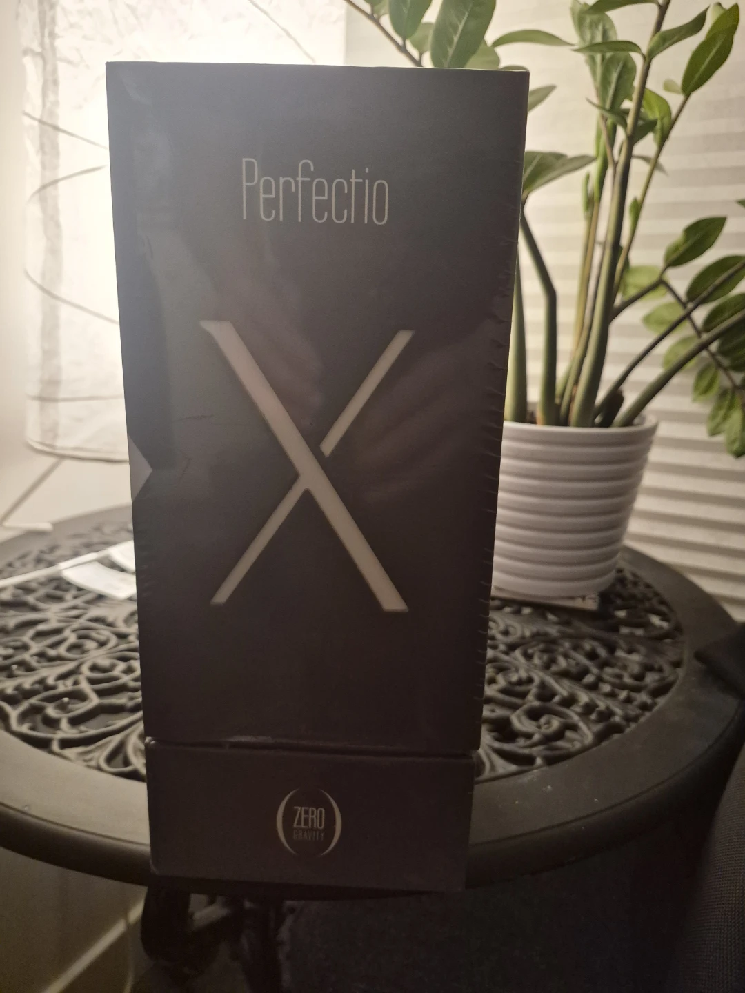 Zero Gravity Perfecto X Therapeutic Beauty Device