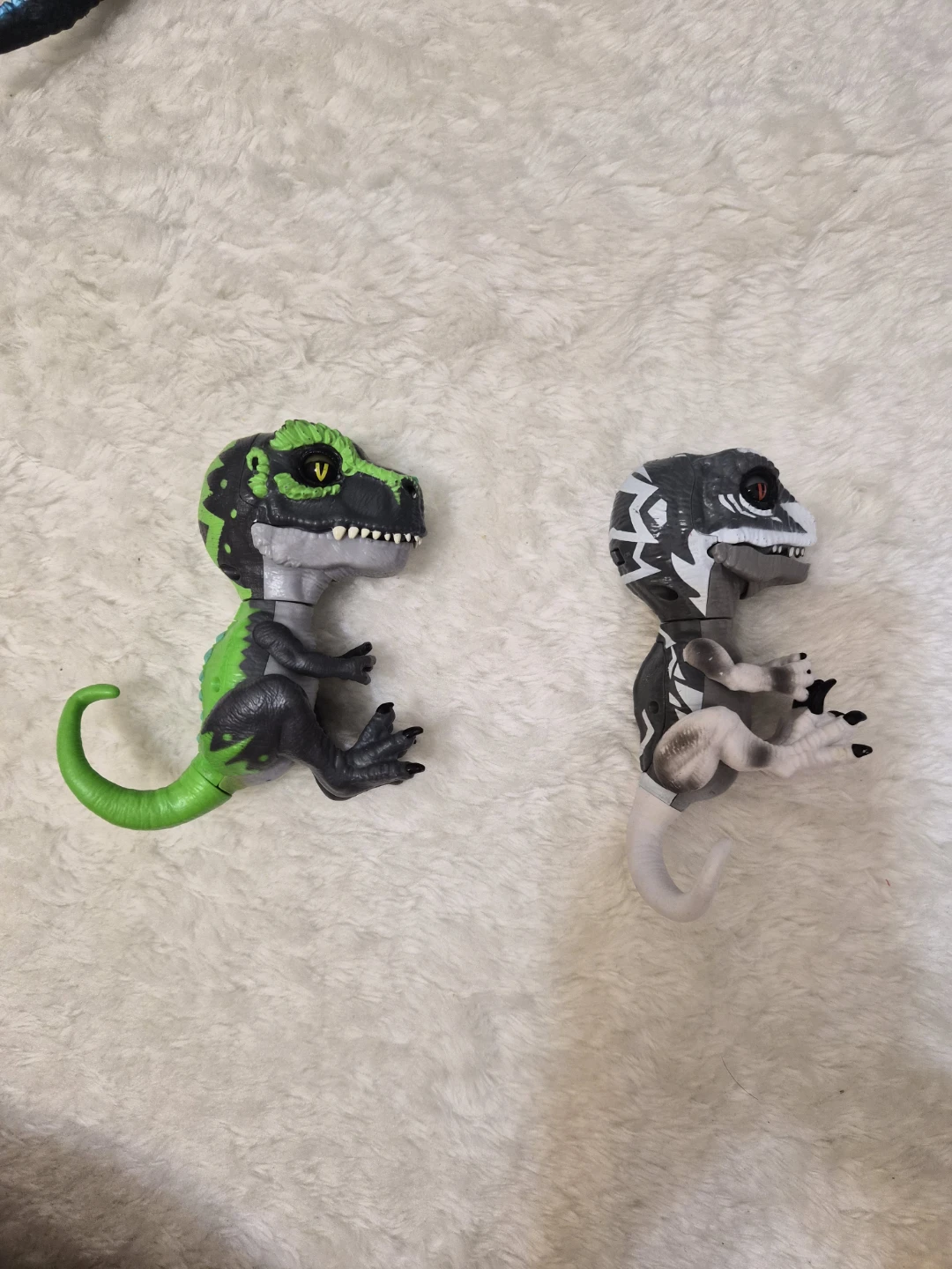 Set of 5 Dinosaur Figures