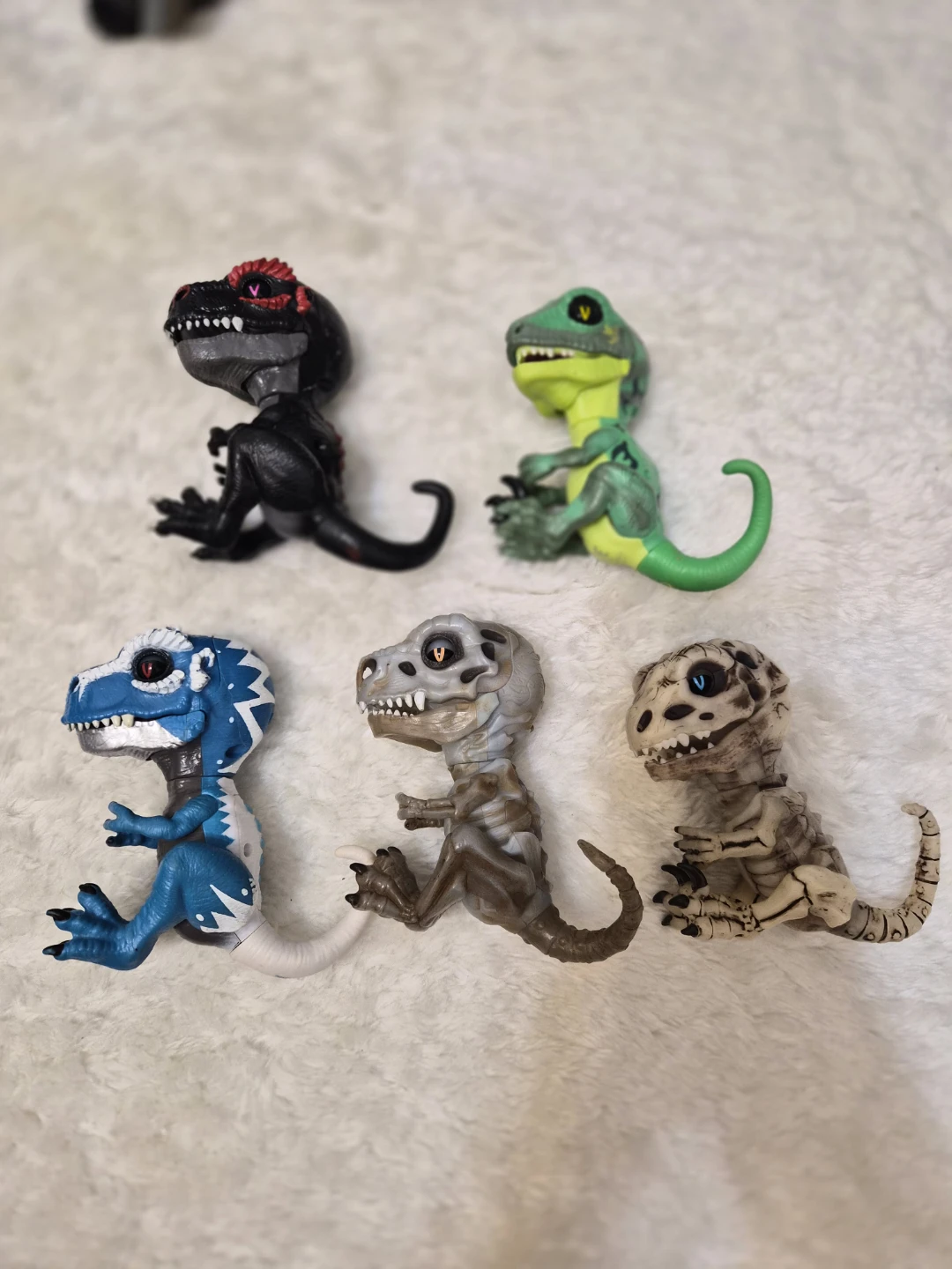 Set of 5 Dinosaur Figures - photo 2