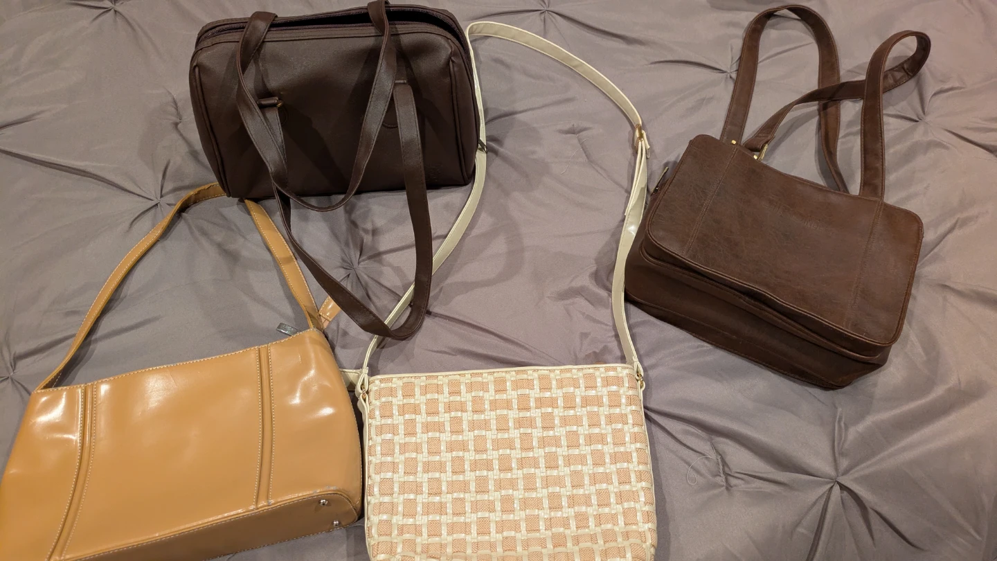 ASSORTED LADIES PURSES🌱 - photo 4
