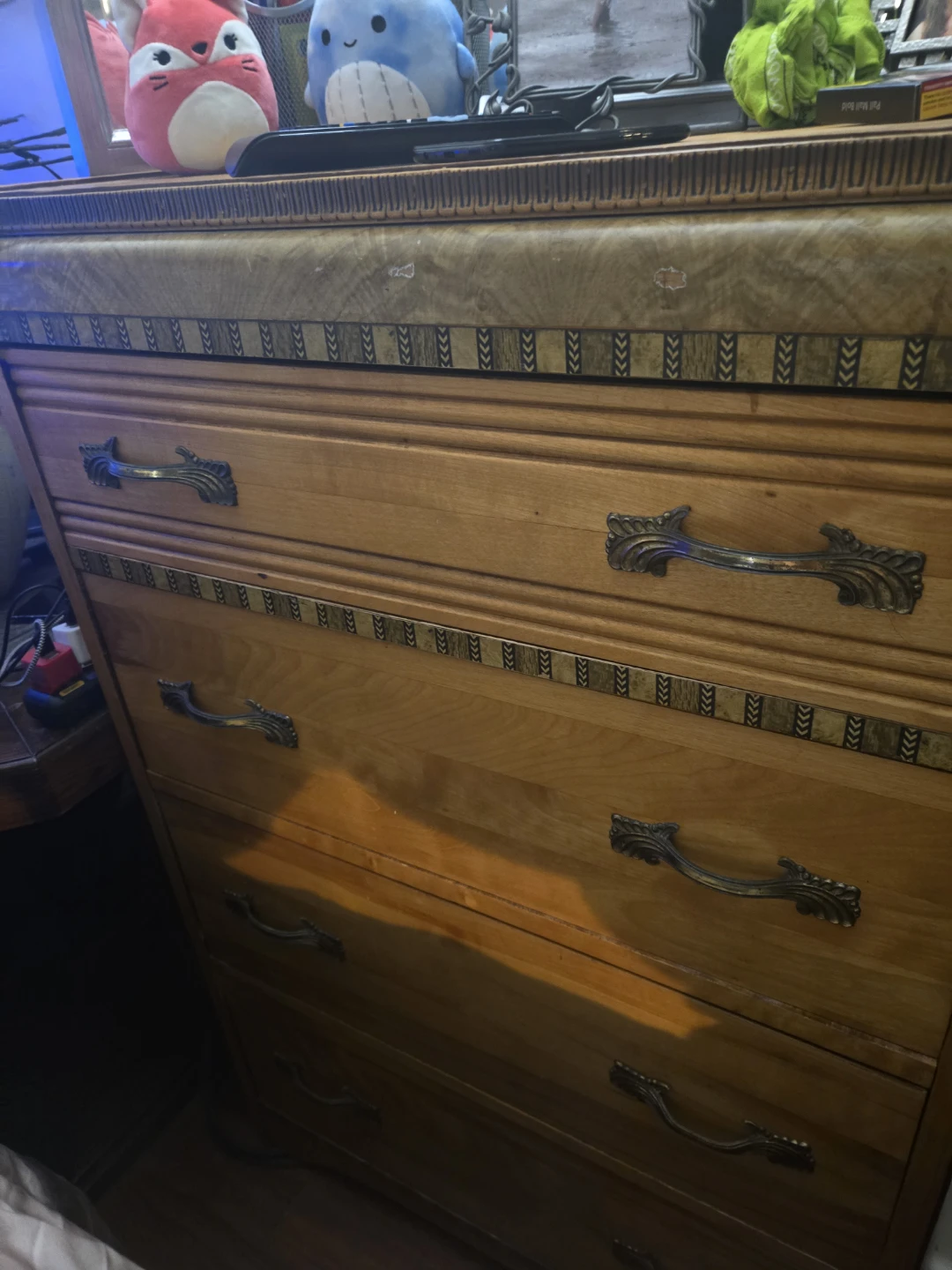 Wooden Dresser with 4 Drawers
