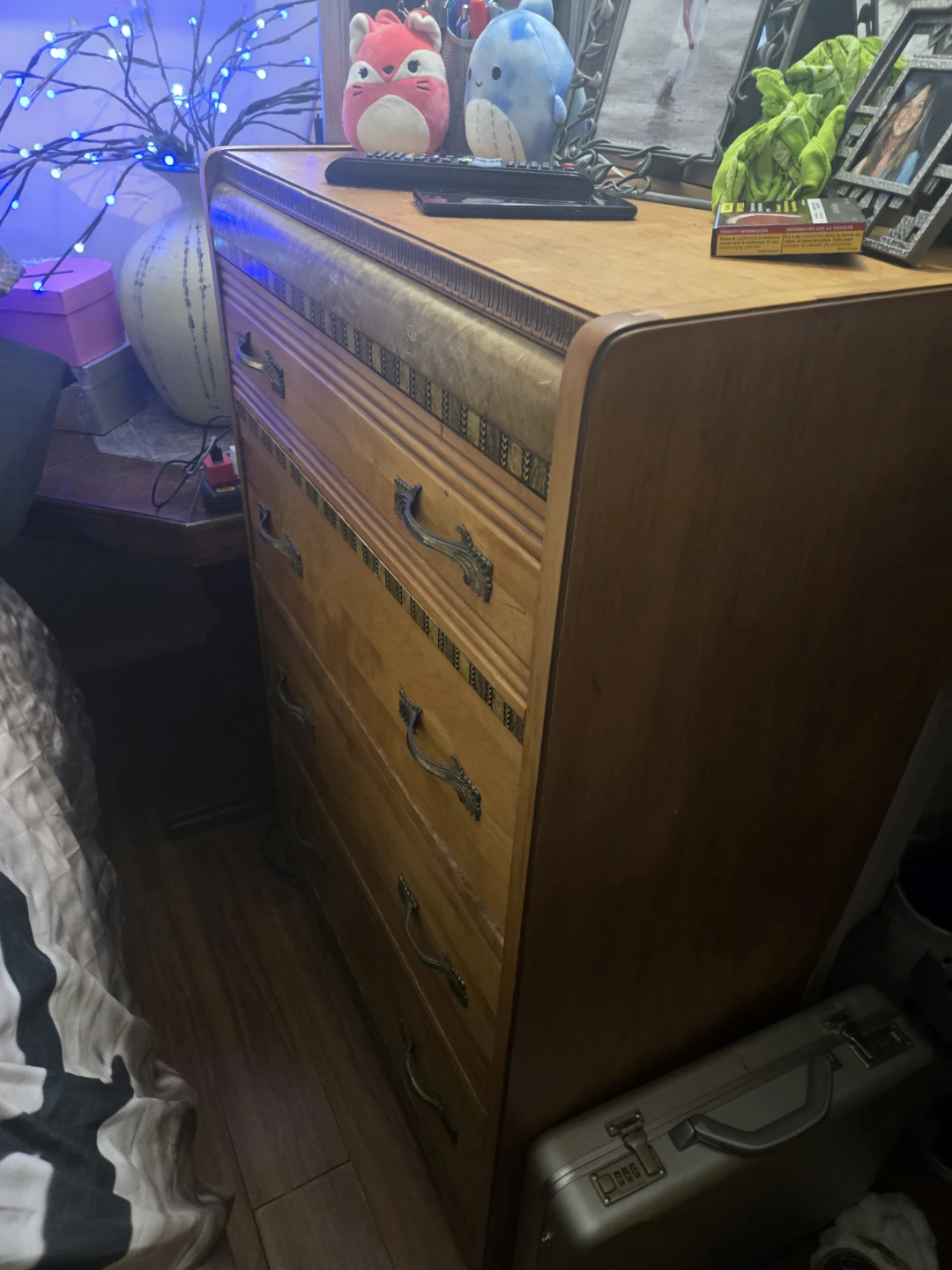 Wooden Dresser with 4 Drawers - photo 2