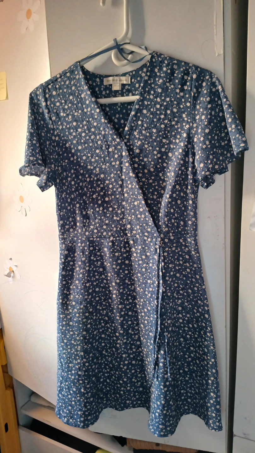 Monique Lhuillier Floral Wrap Dress