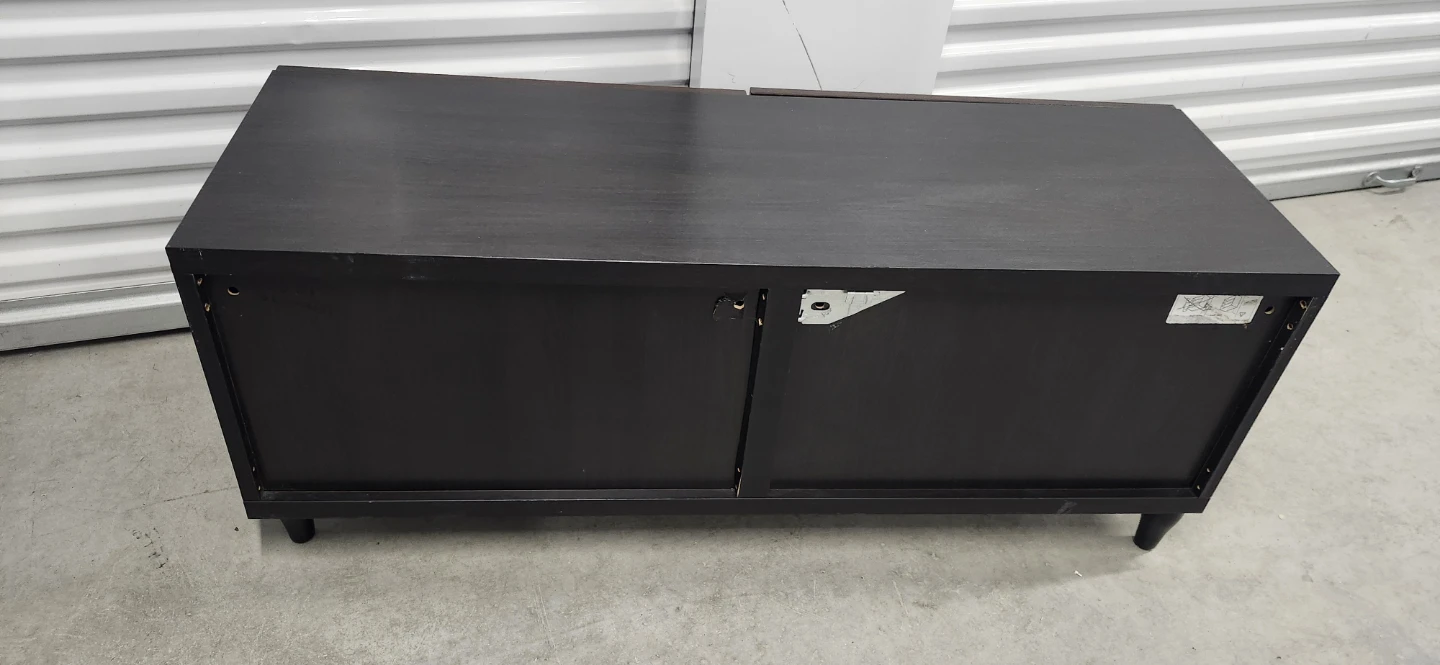 Ikea TV stand with doors - photo 5