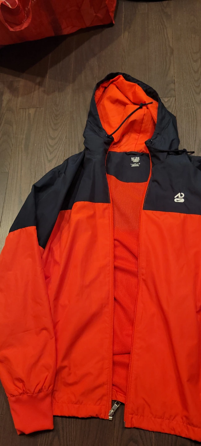 Nike - Red/Navy - Size L