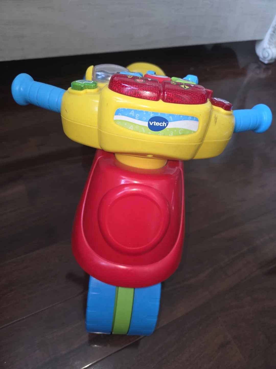 Almost new with box. VTech 2-in-1 Learn & Zoom Motorbike. - photo 2
