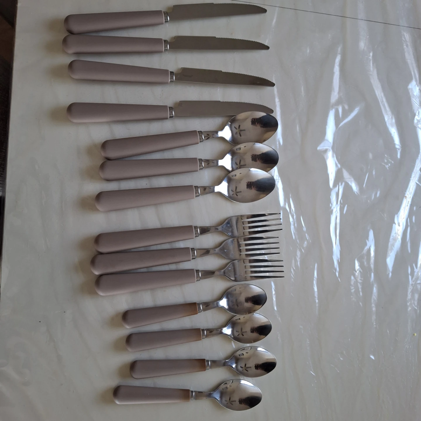 Cutlery Set - 15  Pieces* 1 fork missing* - photo 3