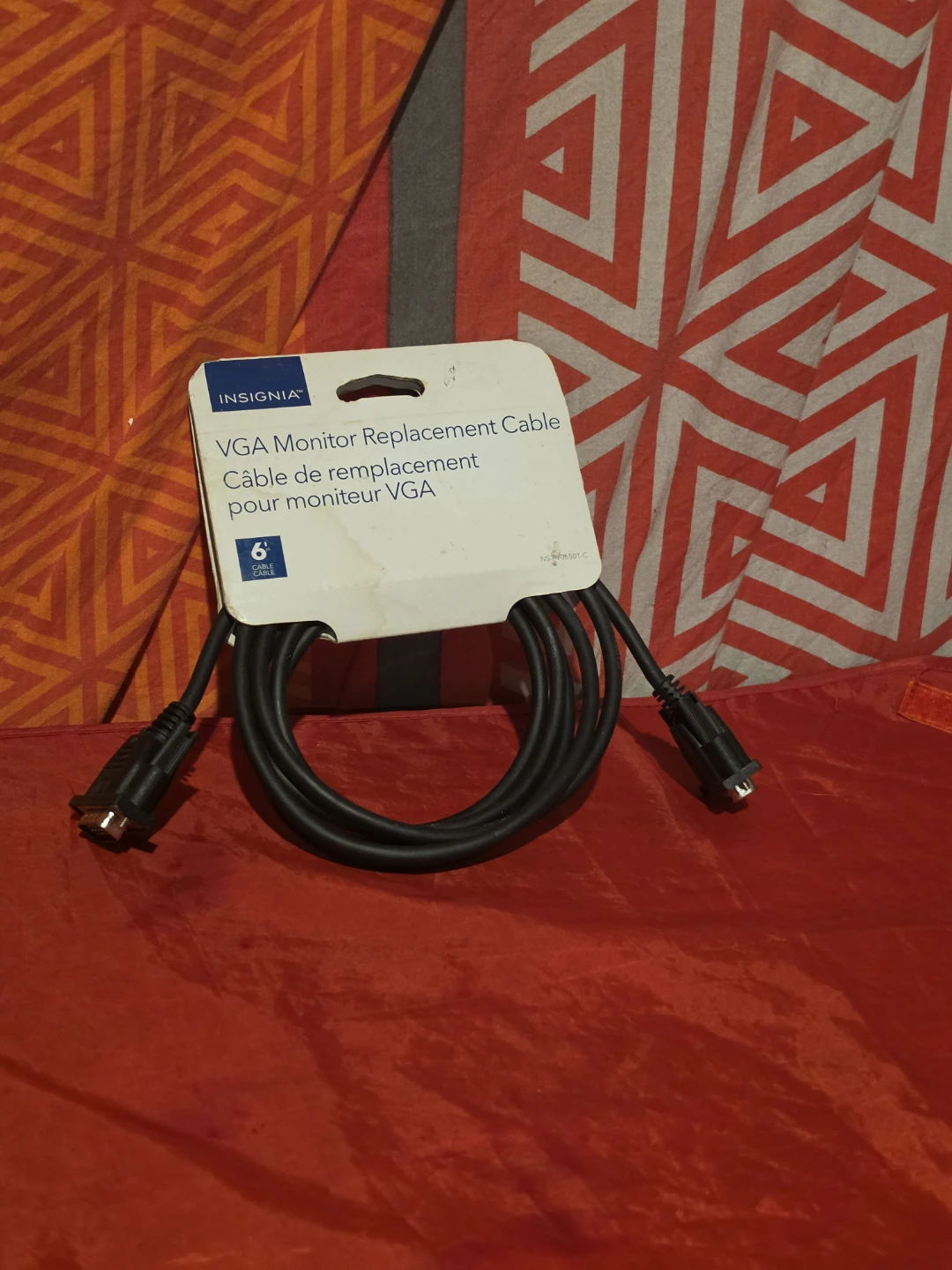 Insignia 6' VGA Monitor Replacement Cable - photo 2