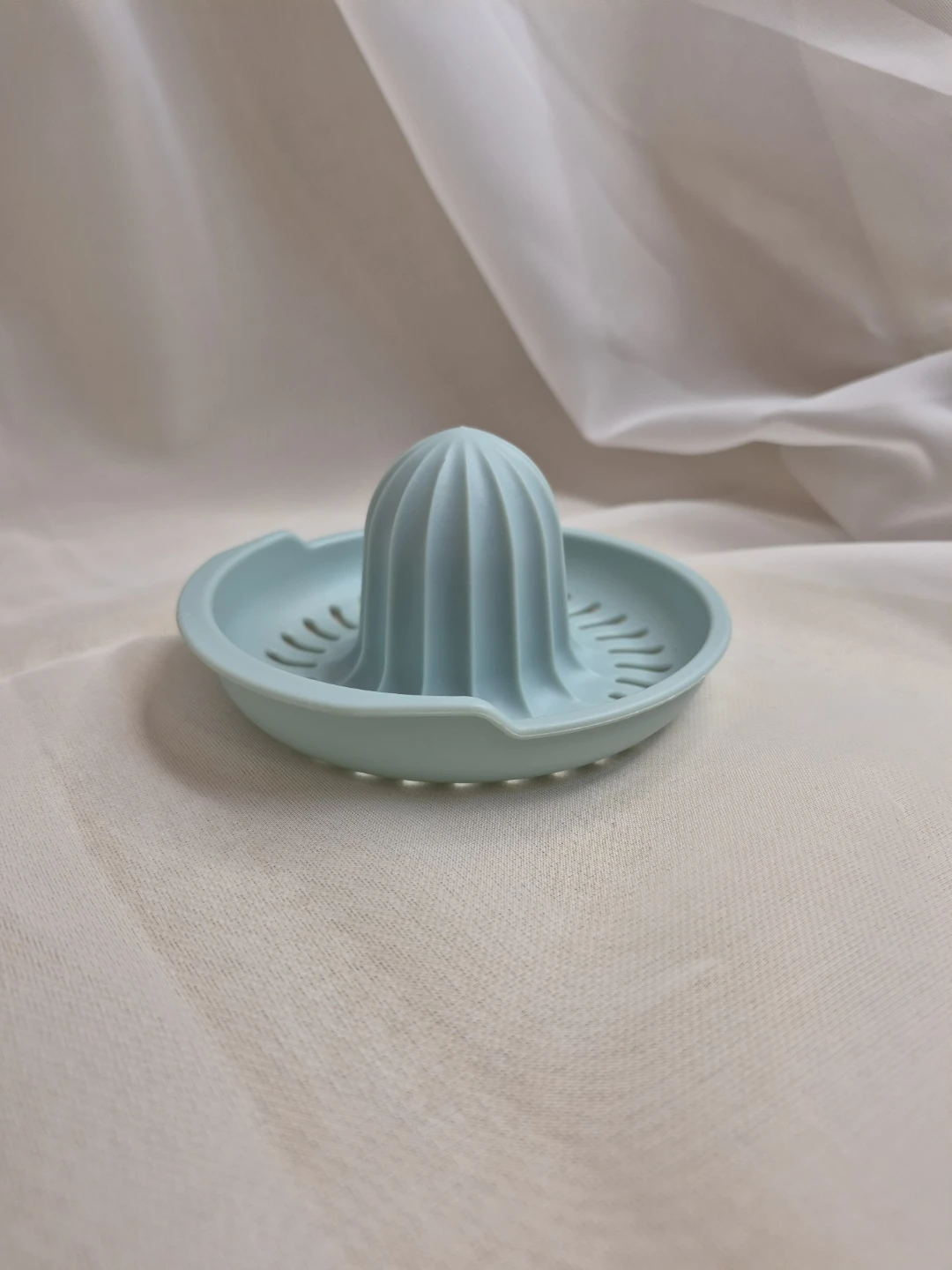 4" Round Vintage Juicer - photo 4