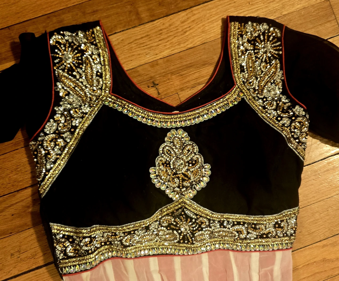 Embellished Black and Pink Anarkali Dress with Red Dupatta - photo 5
