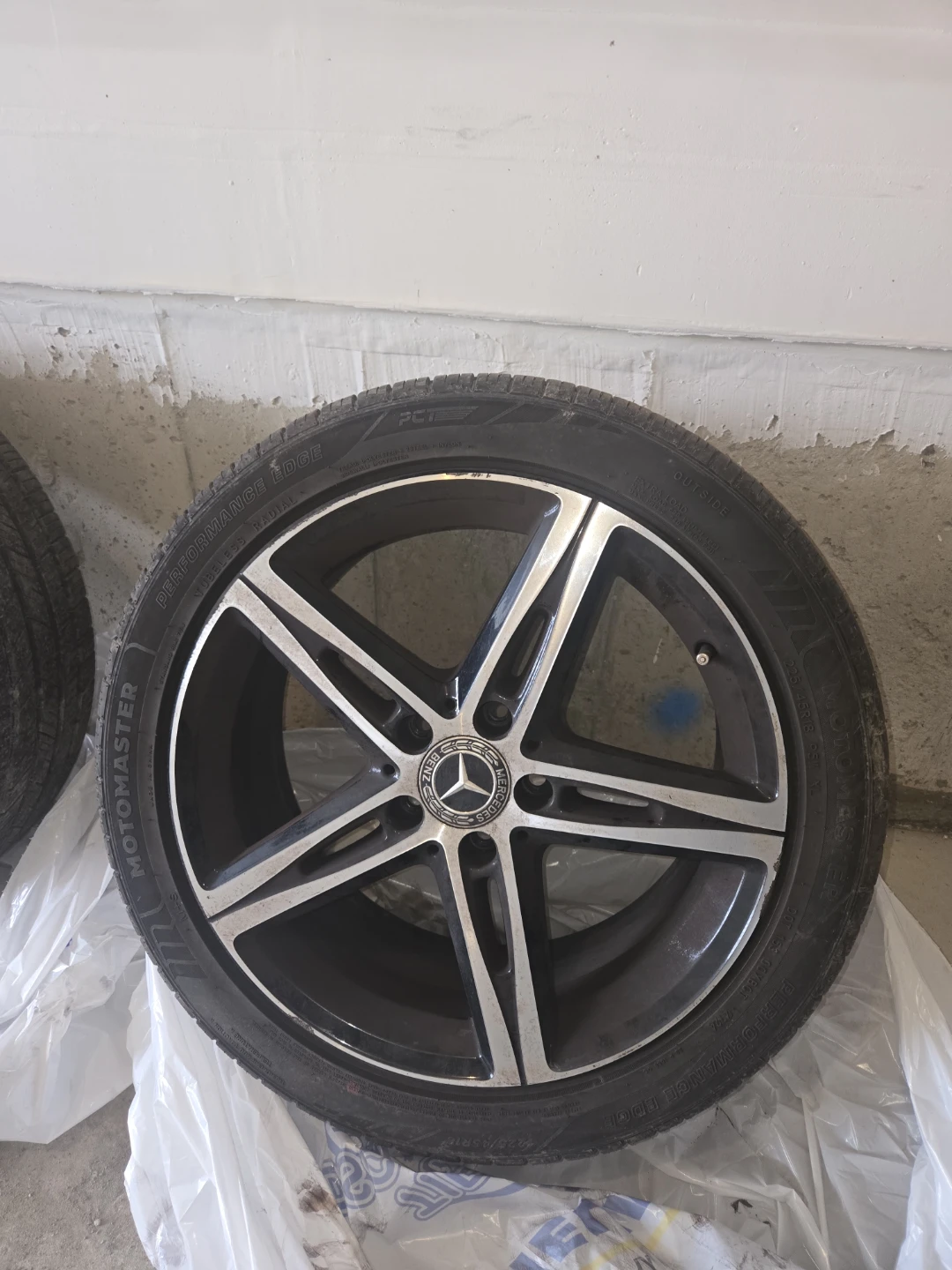 Mercedes-Benz A250 OEM Wheels & Tires