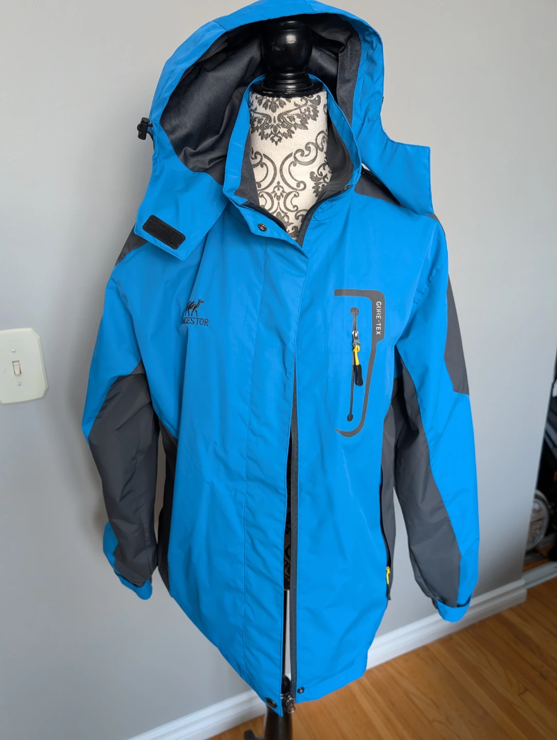 Ancestor Gore-Tex women's light Jacket Size L
