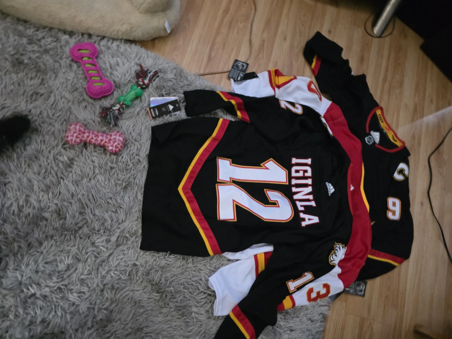 Calgary Flames Hockey Jerseys (Iggy, Vernon, McDonald)