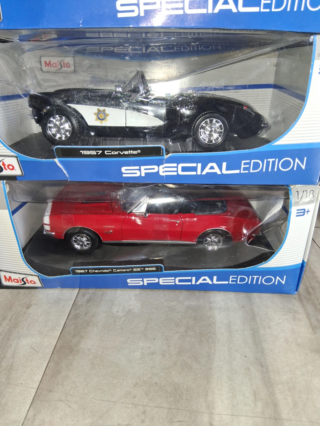Maisto Special Edition 1965 Corvette, 1957 Corvette, 1967 Camaro - photo 3