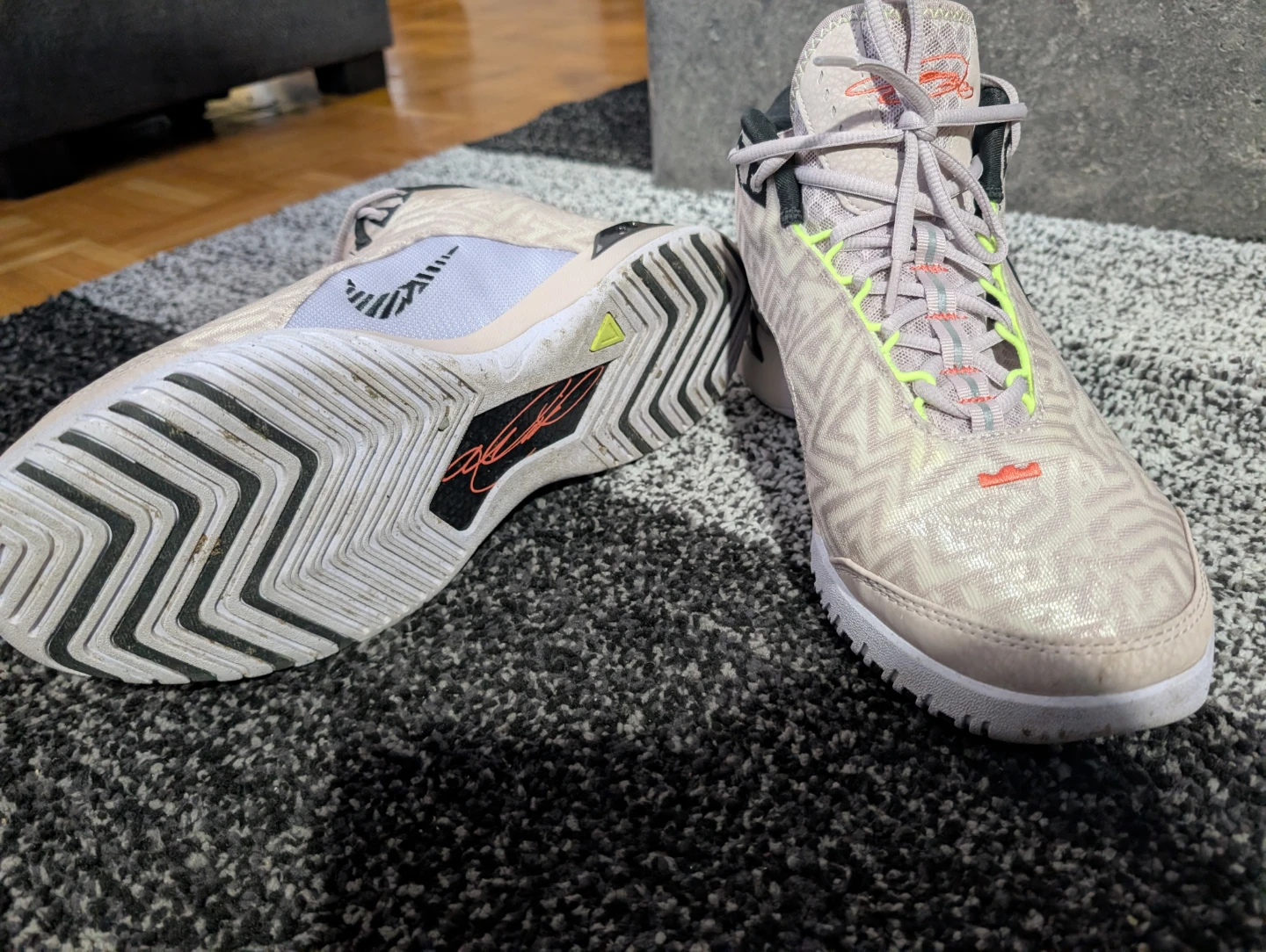 Nike LeBron Witness 5 Men's Basketball Shoes - photo 3