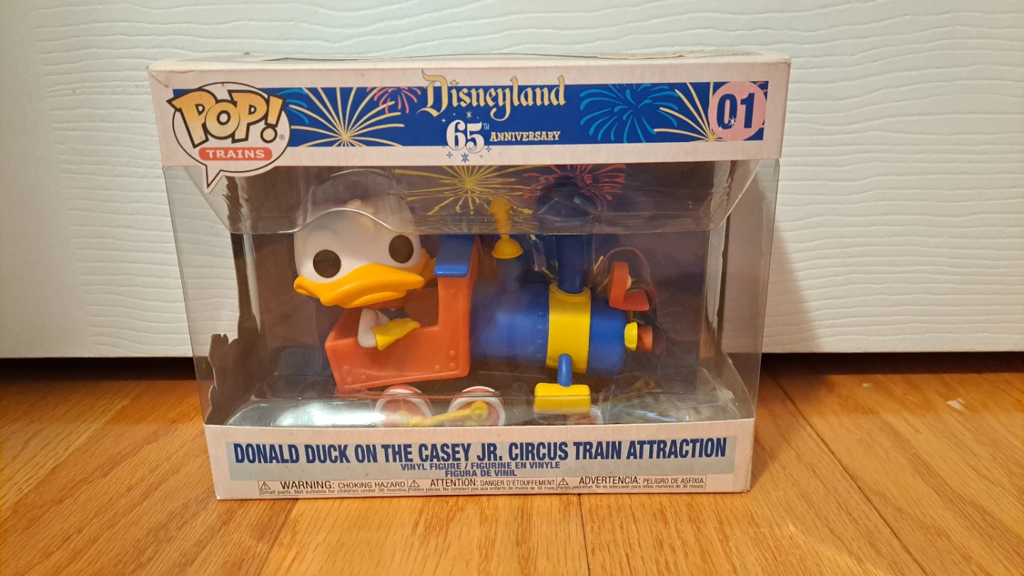 Funko Pop! Donald Duck on Casey Jr. Circus Train 🌱