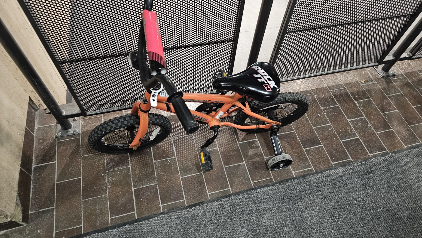 Huffy Rock It Kids Bike - photo 2