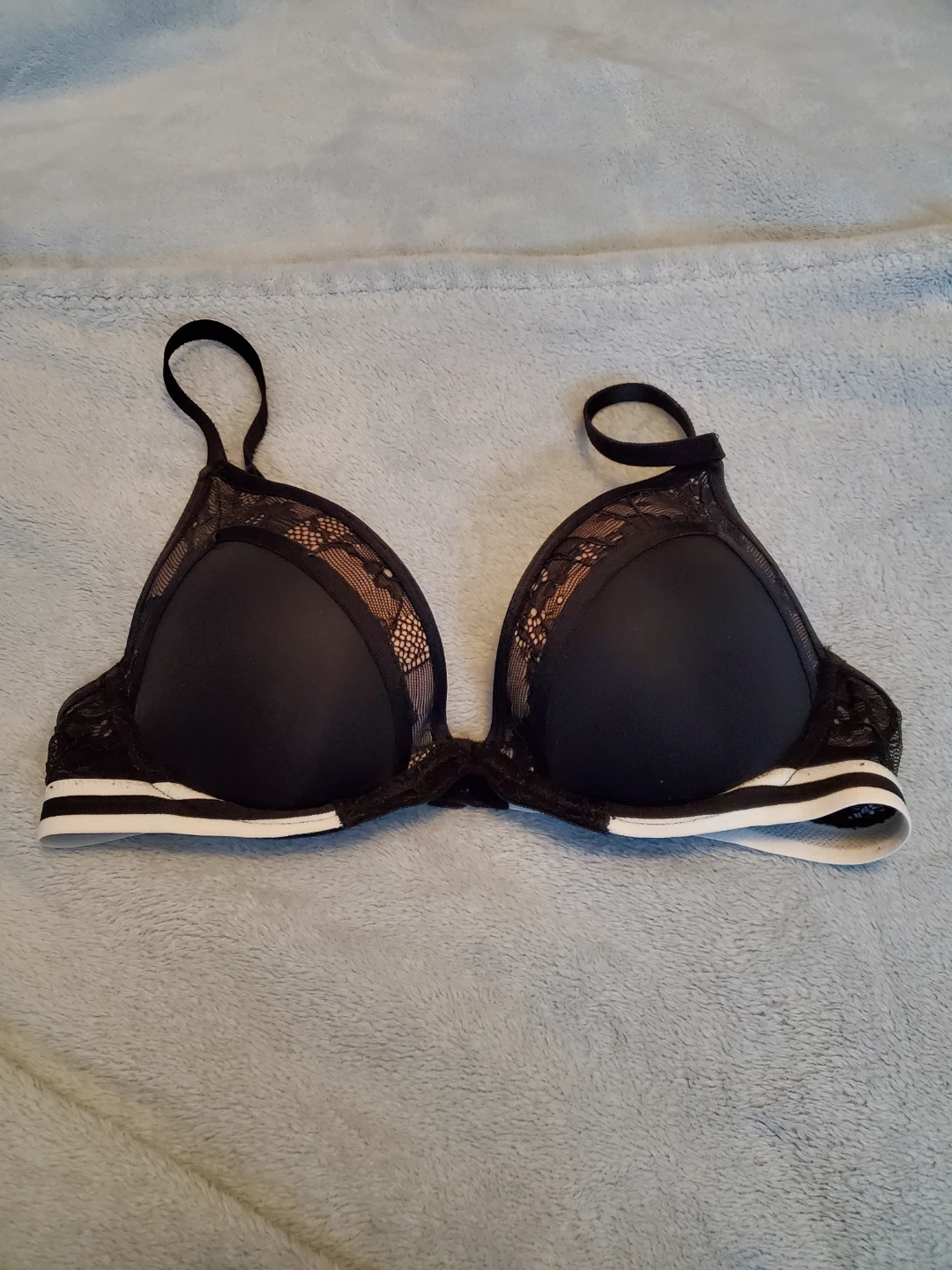 La Senza Bras (34B)