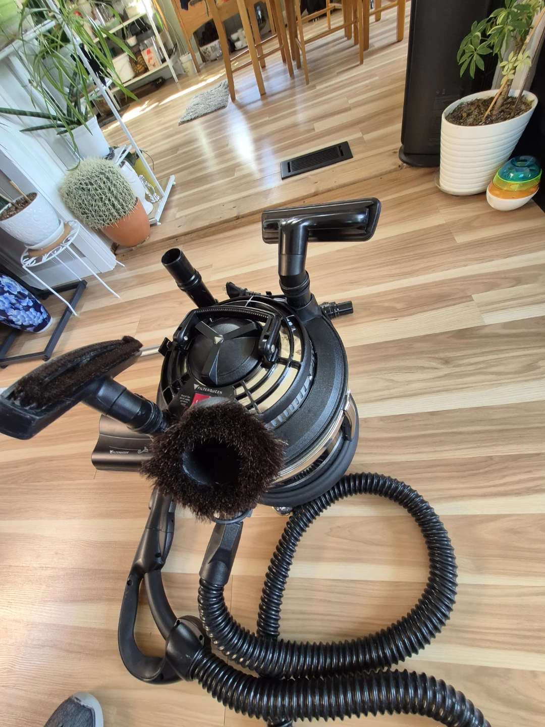 FilterQueen Majestic Vacuum Cleaner - photo 4