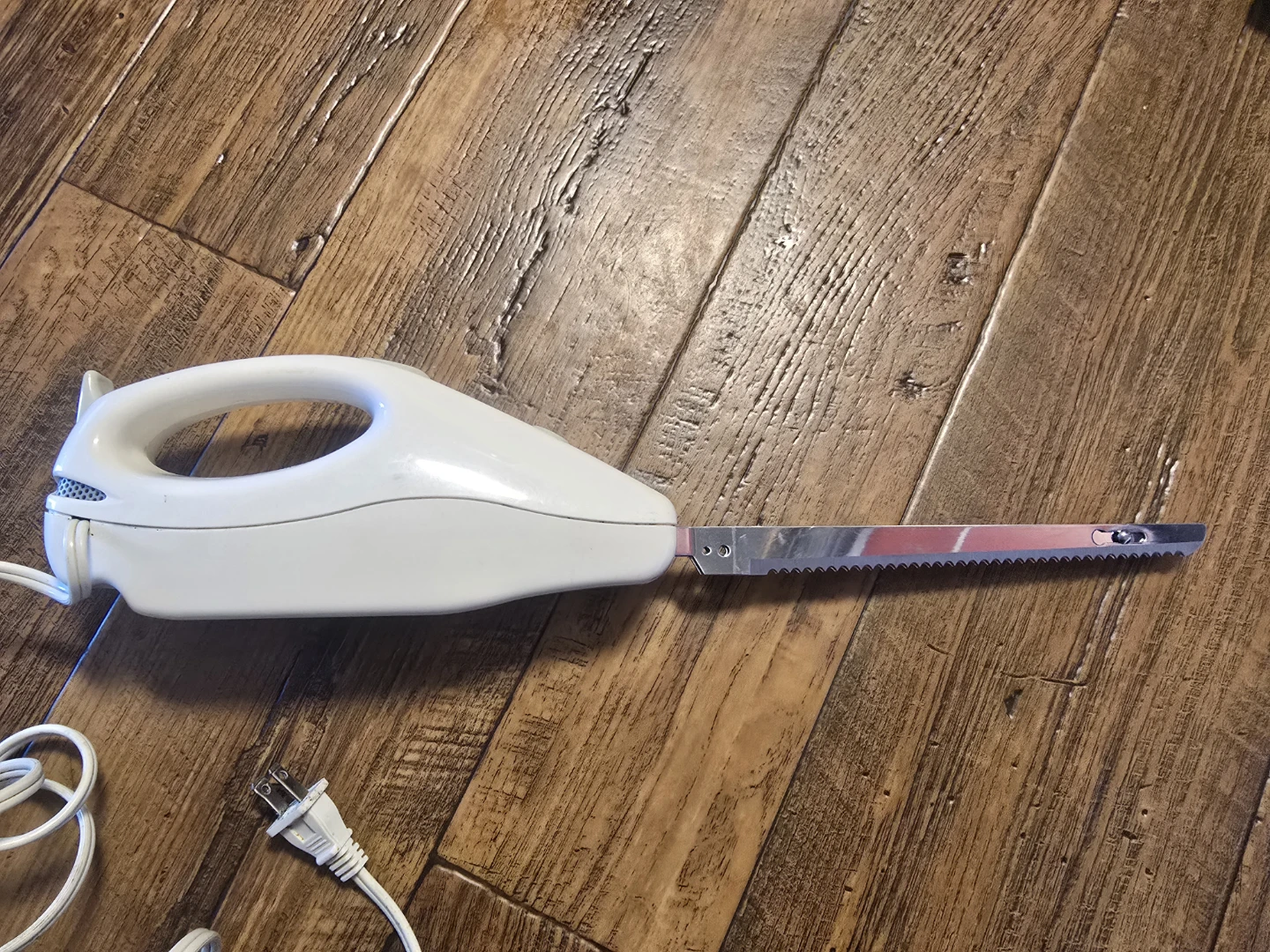 Toastmaster 6104 White Electric Carving Knife - photo 2