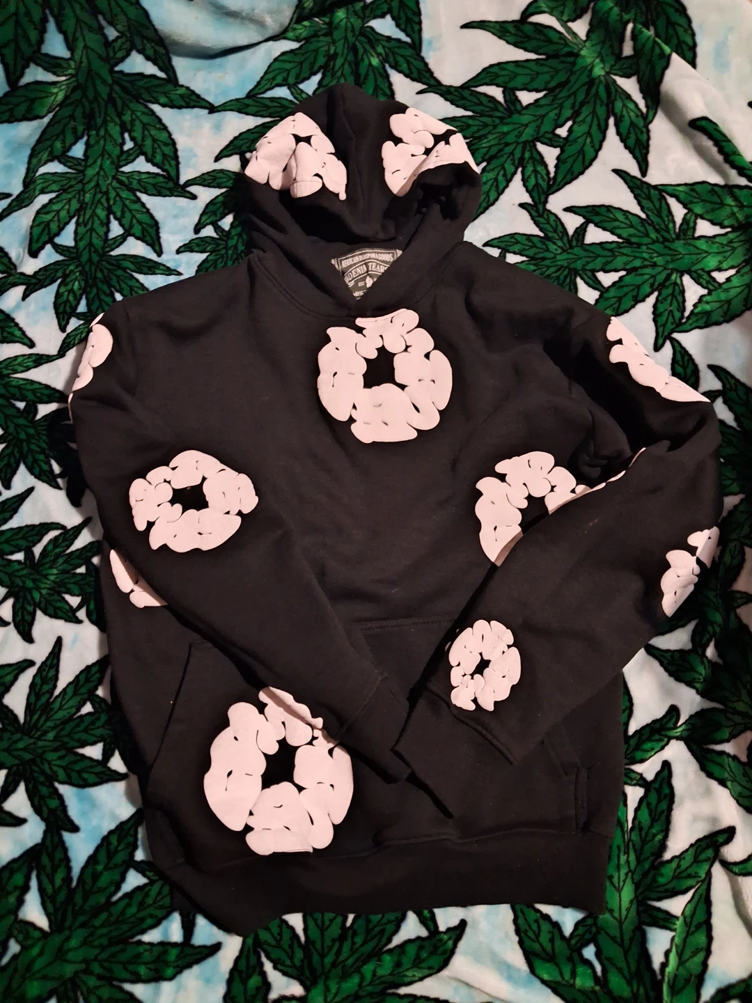 Black Hoodie and Sweatpants Set with Flower Design