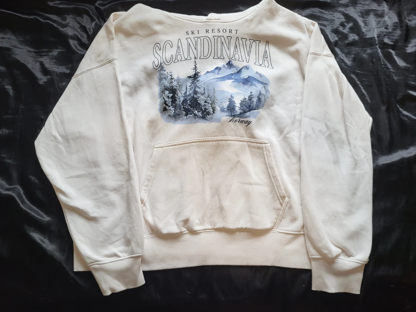 White Ardene Ski Resort Scandinavian Hoodie - photo 2