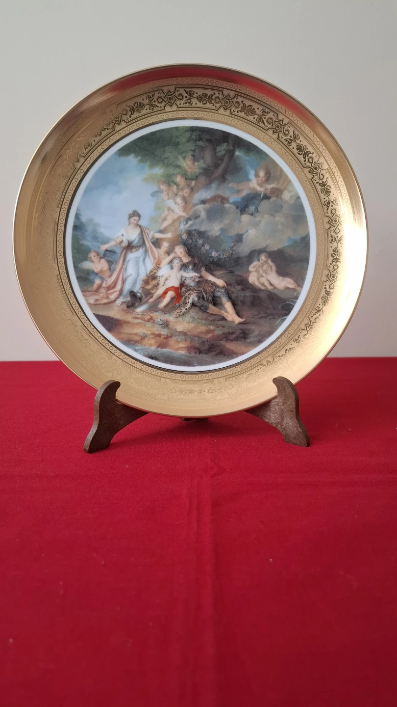 LUBIANA Mythologic Epoch Decorative Plate