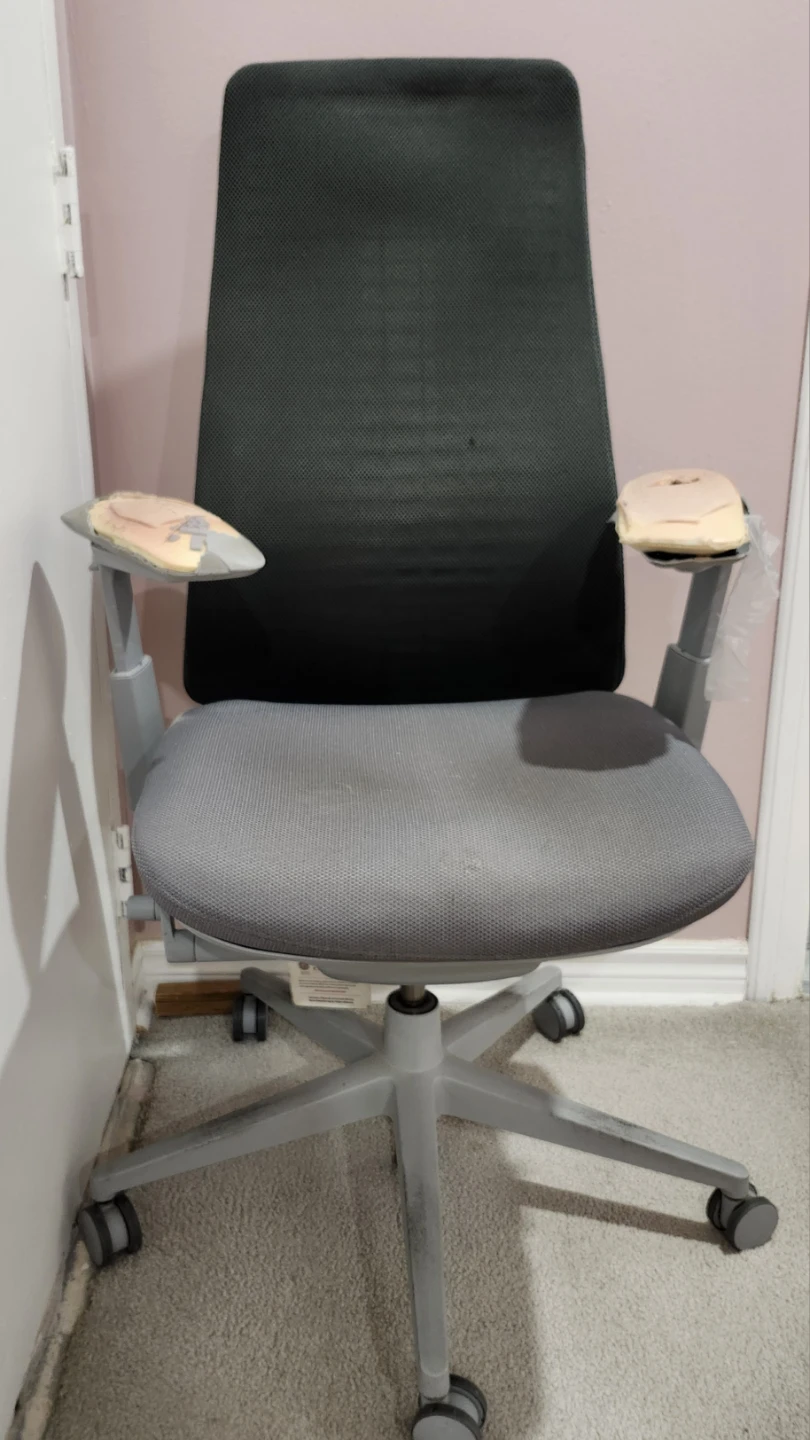 Office Chair and Mattress - photo 2