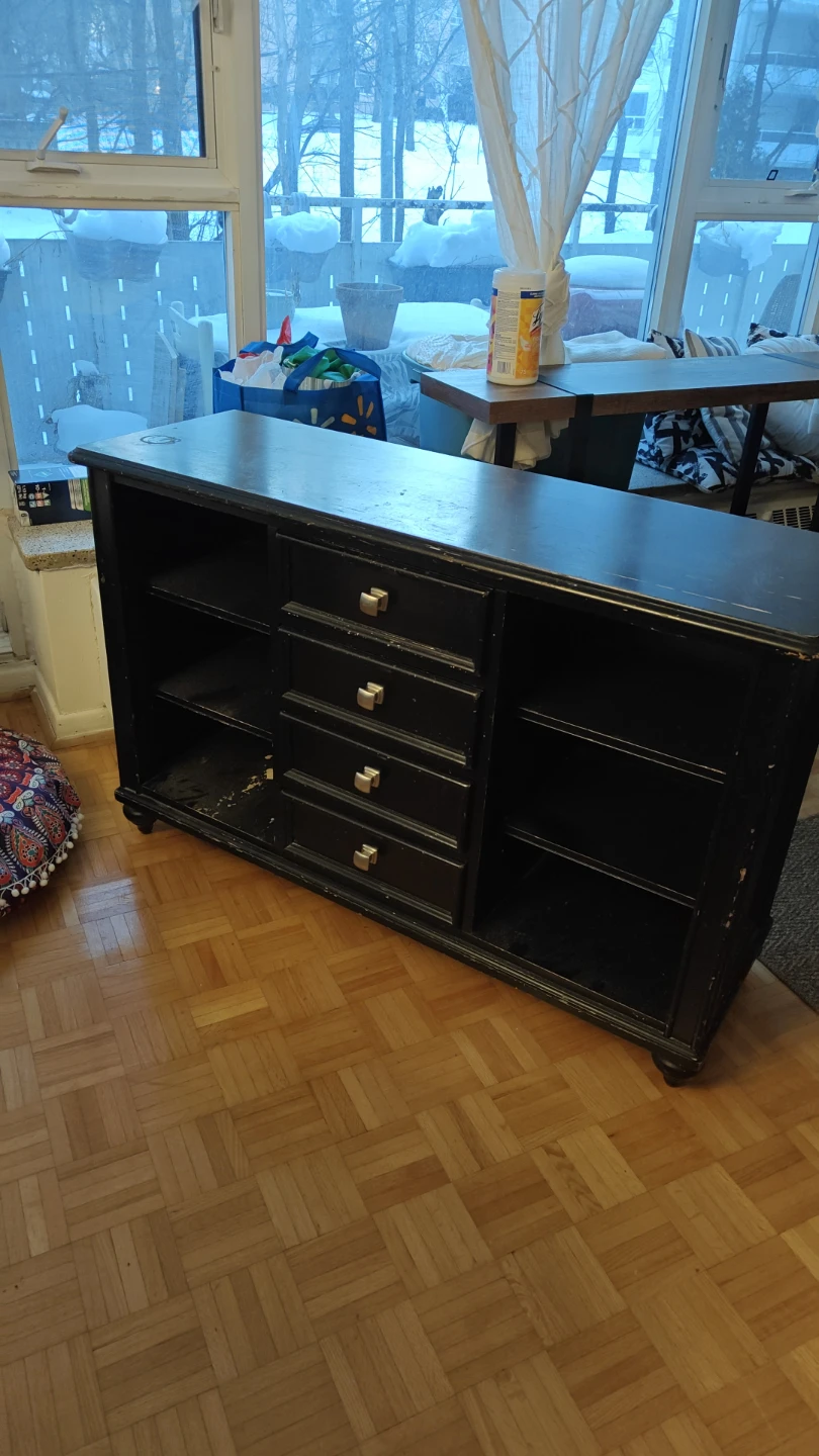 Solid wood sideboard