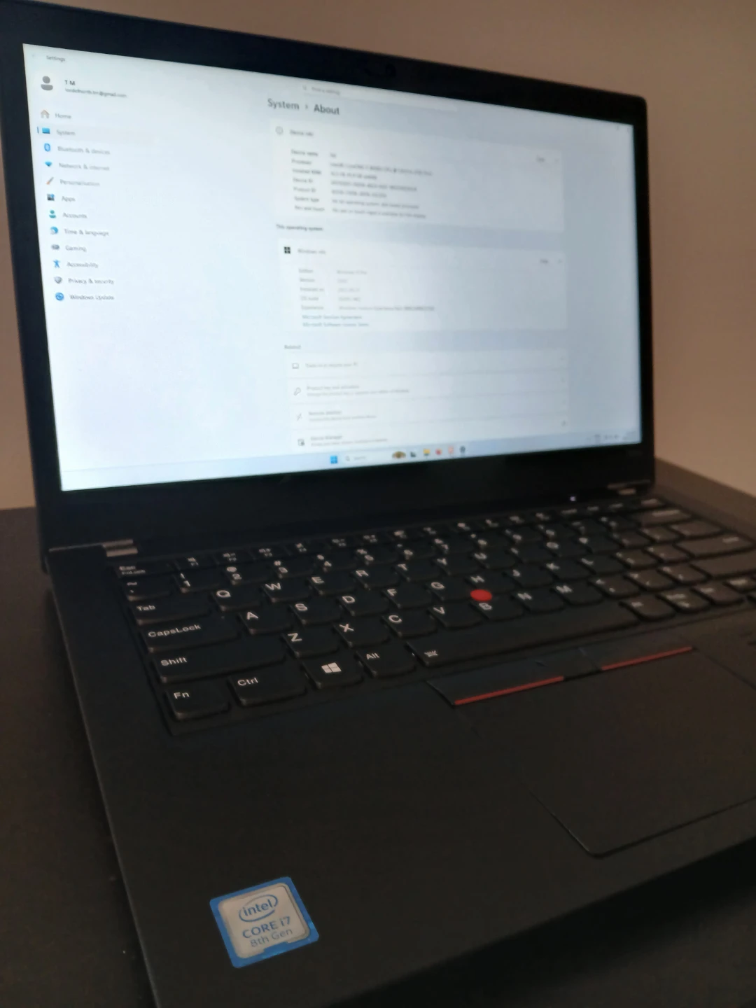 Lenovo ThinkPad Laptop - T480s Intel Core i7 - photo 2