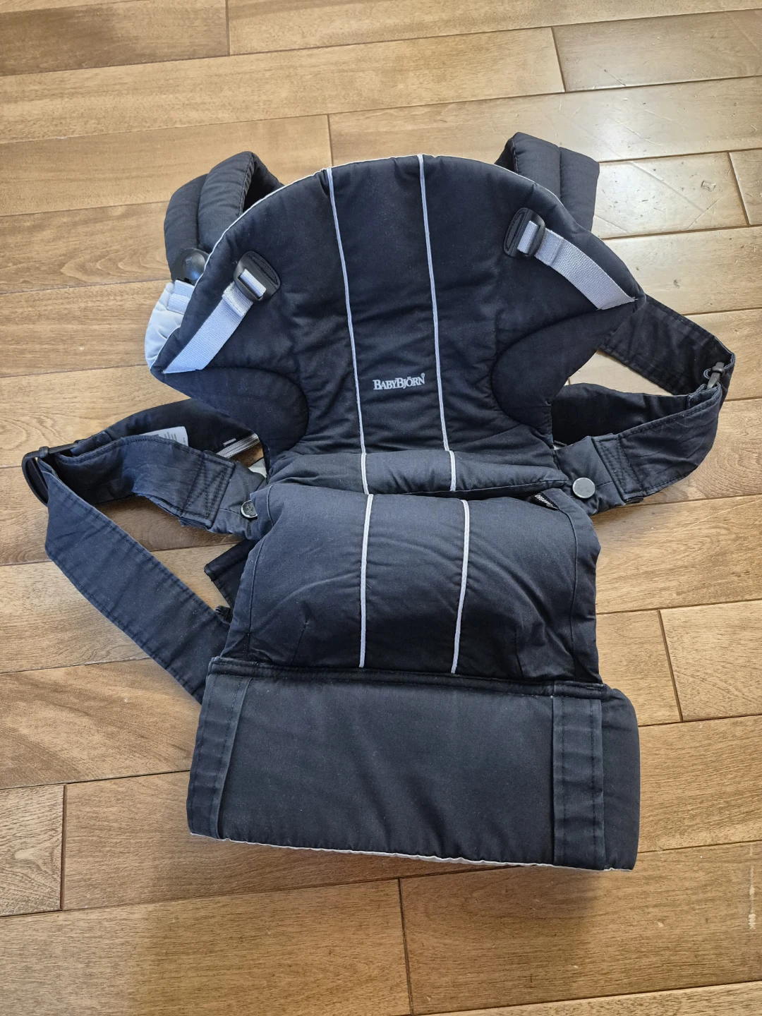 BABYBJÖRN Baby Carrier with sun cover, winter cover and bib - photo 5