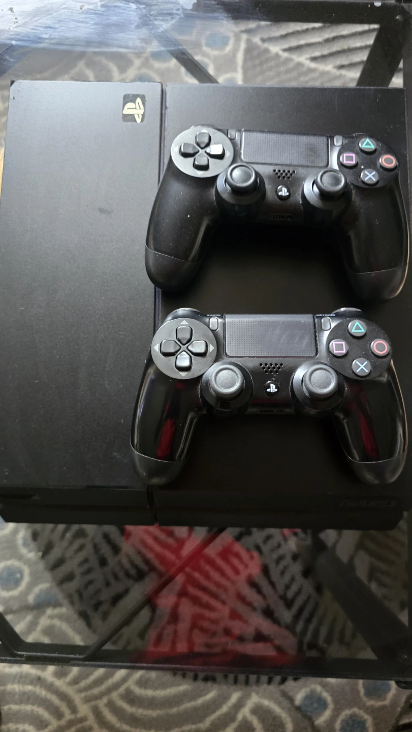 PlayStation 4 Console with 2 Controllers - photo 2