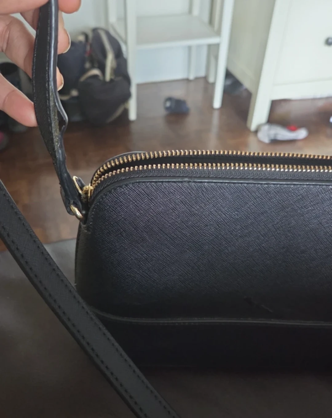 Calvin Klein Black Pebble Leather Crossbody Bag - photo 3