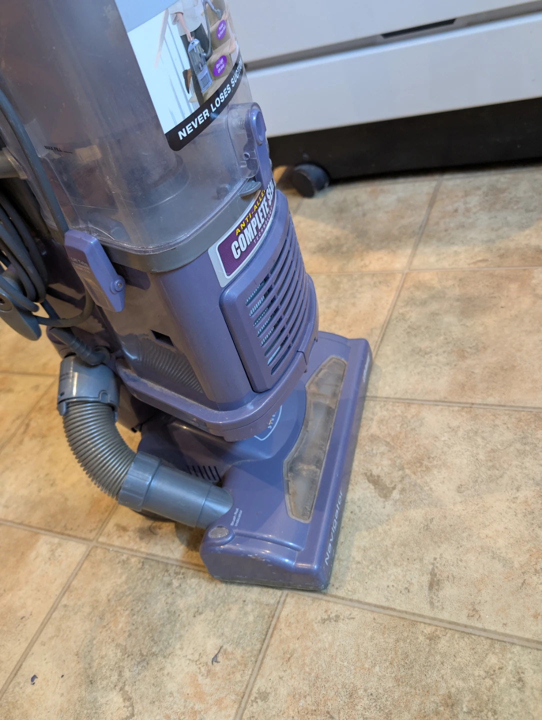 Shark Navigator Lift-Away Vacuum Cleaner - photo 3