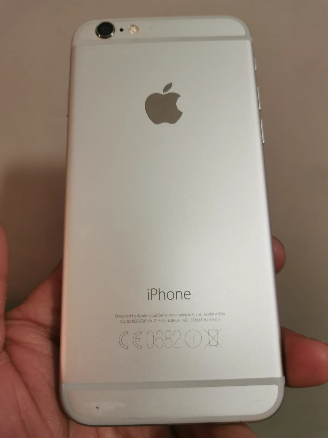 iPhone 6 64G Silver Unlocked to any carrier - photo 2