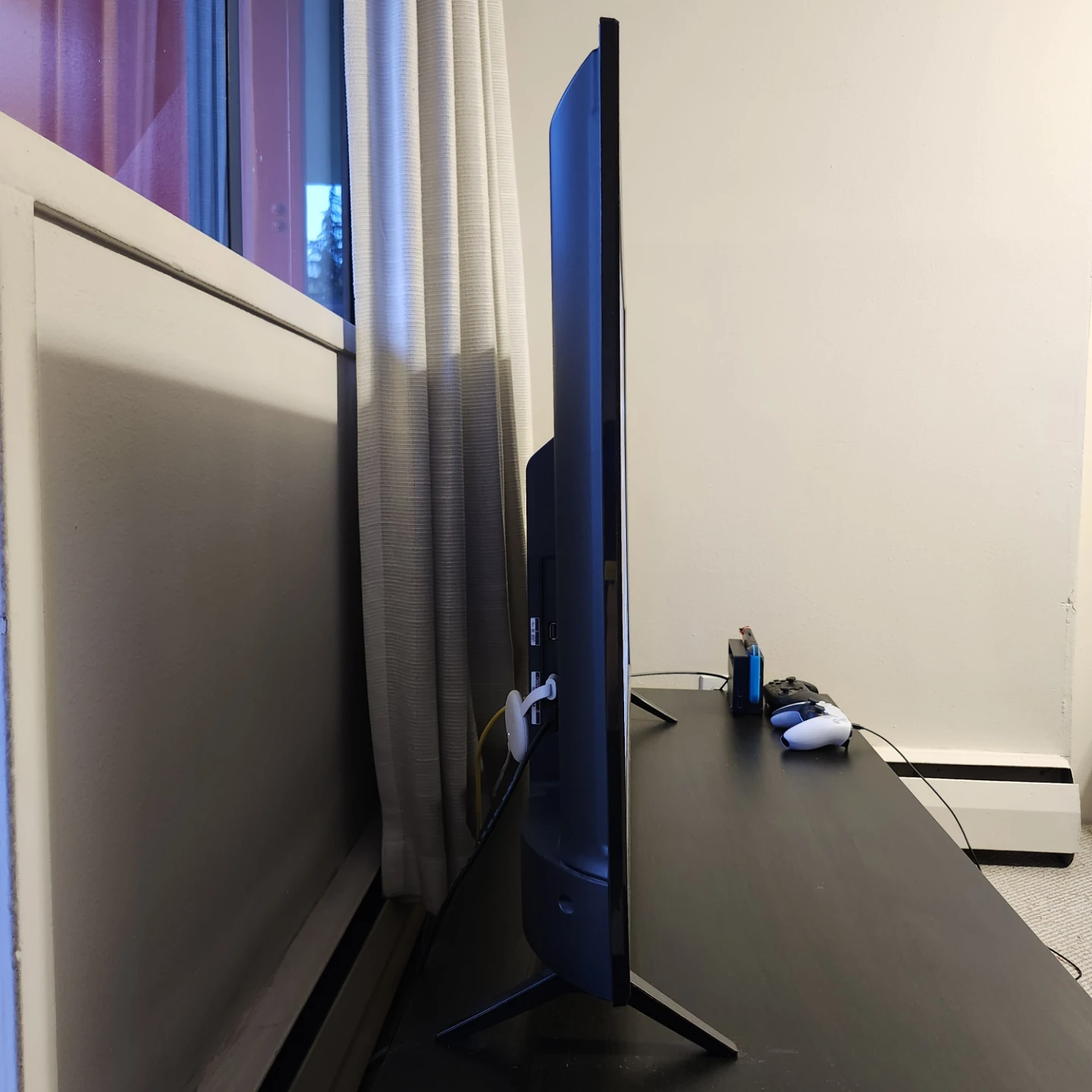 49 inch LG smart TV - photo 2