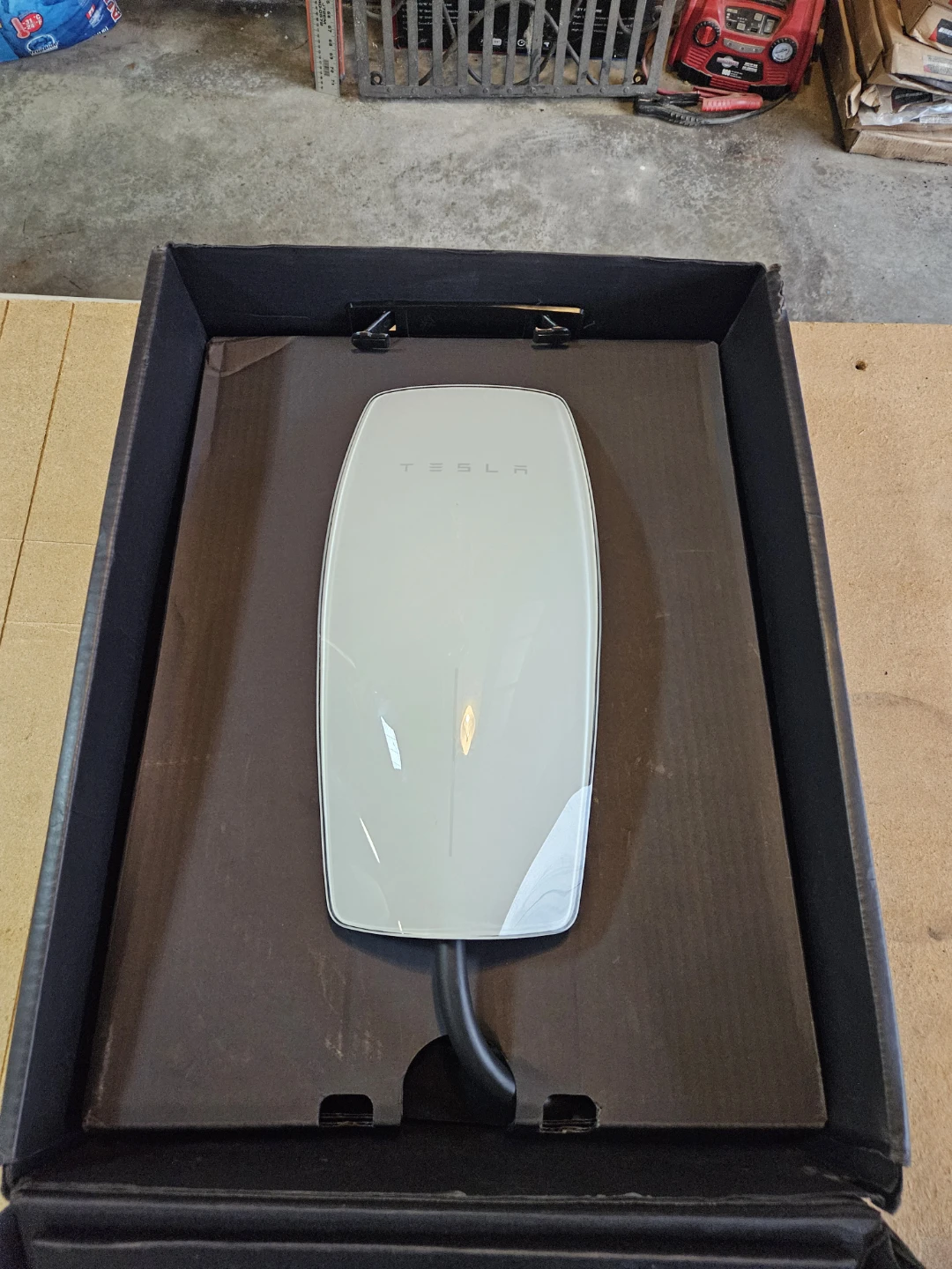 Tesla Wall Charger Level 2 - photo 3