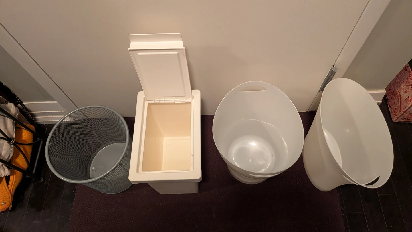 Small Trash Cans - photo 2