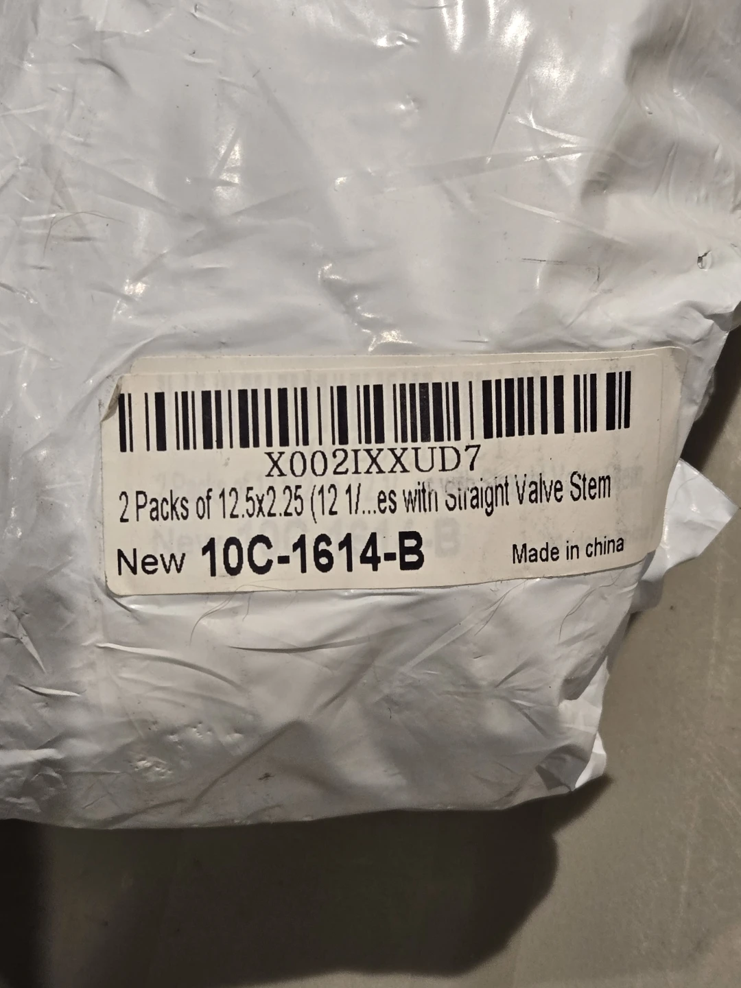 2 Pack of rubber tires with valve stems - photo 2