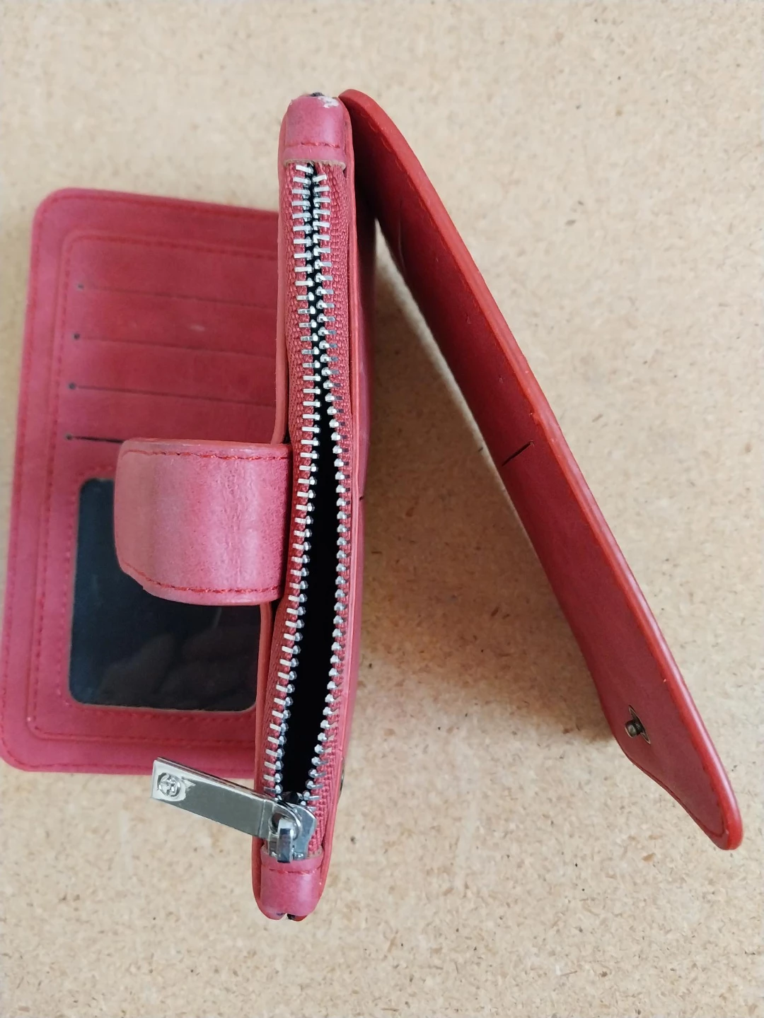Caselize Pink Wallet with many card Slots and Zippered Section. - photo 4
