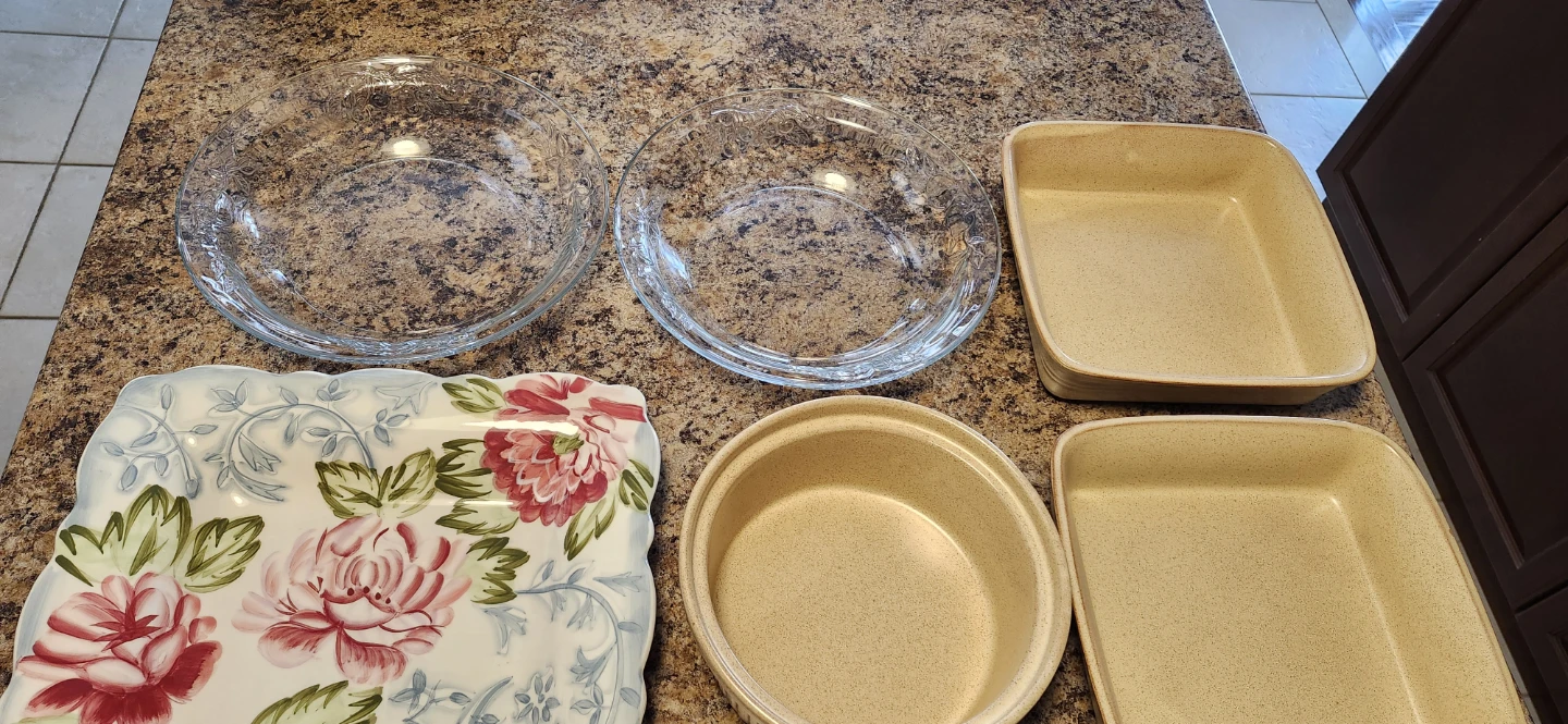 Glass Pie Plates and Baking Dishes Set