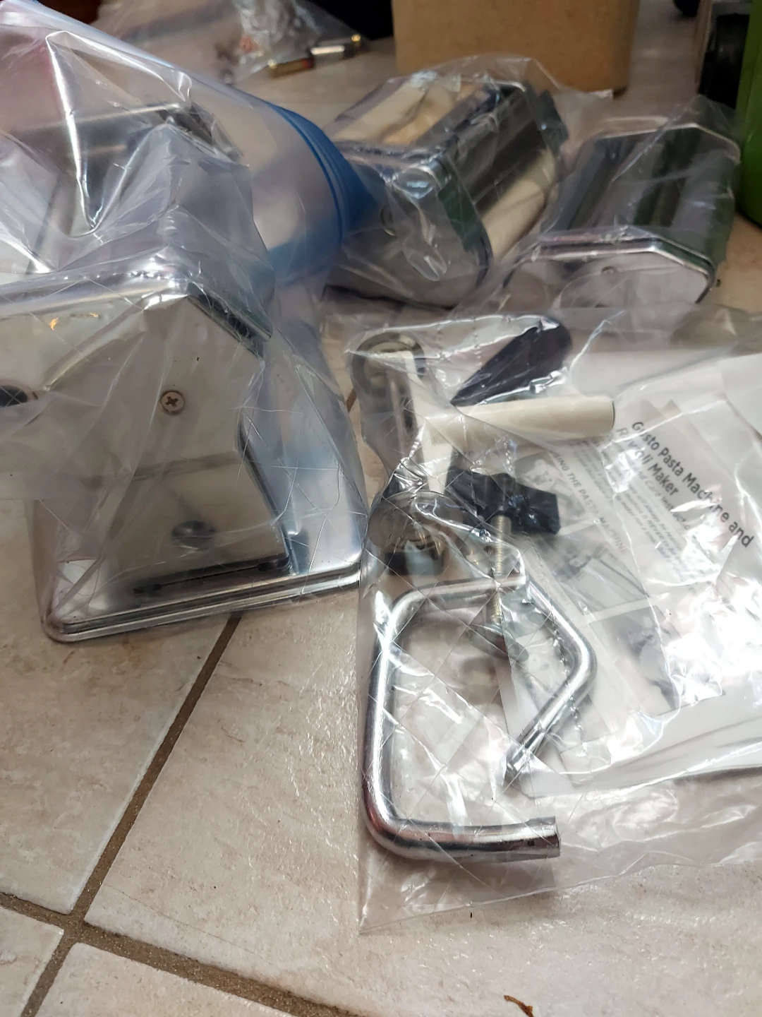 Gusto Pasta Machine and Ravioli Maker - photo 4