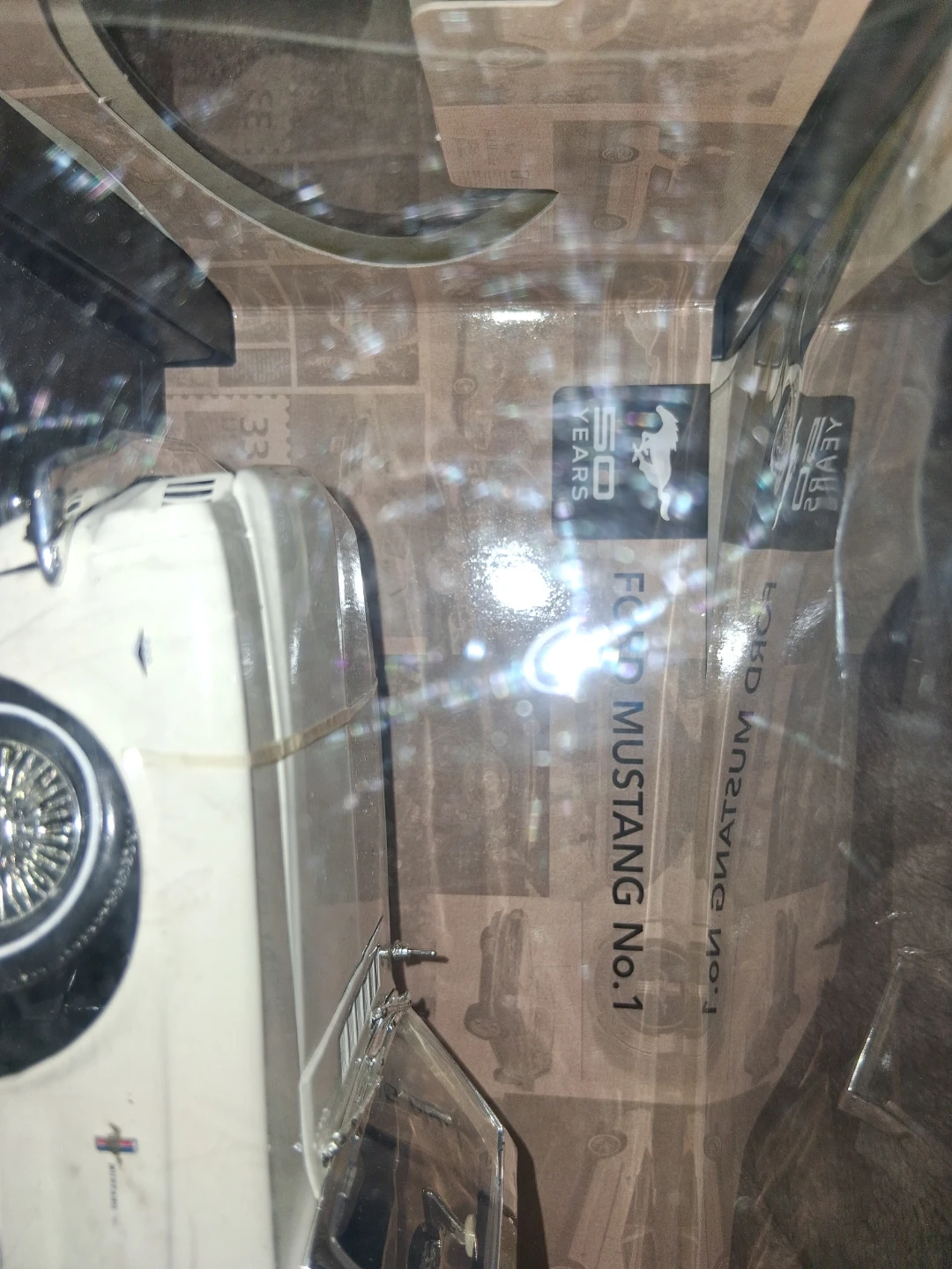 MotorMax 1:18 Die-Cast Ford Mustang Convertible - photo 5