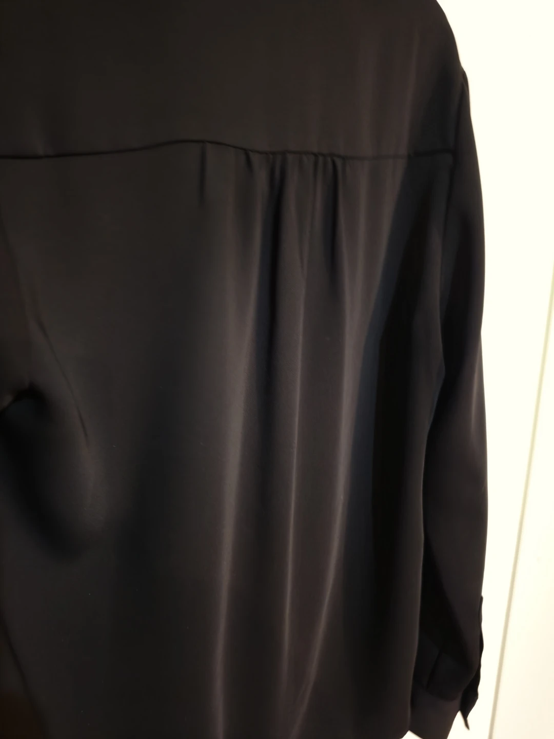 Babaton Black Long Sleeve V-Neck Blouse - Size M - photo 4
