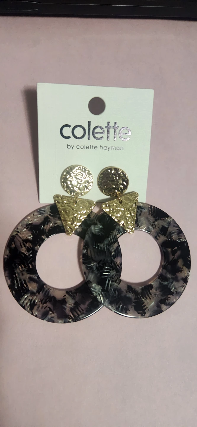 # 11 Vintage-style geometric dangle earrings