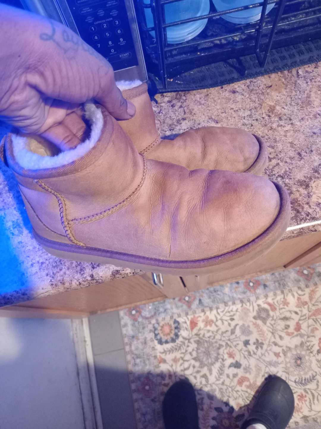 Size 6 uggs