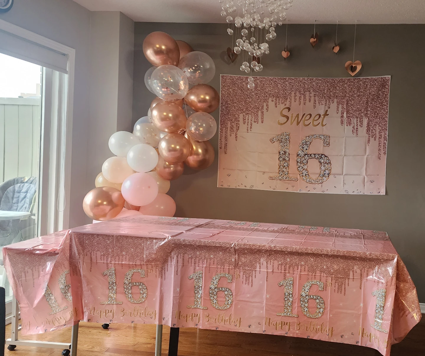 Sweet 16th birthday decorations for girls