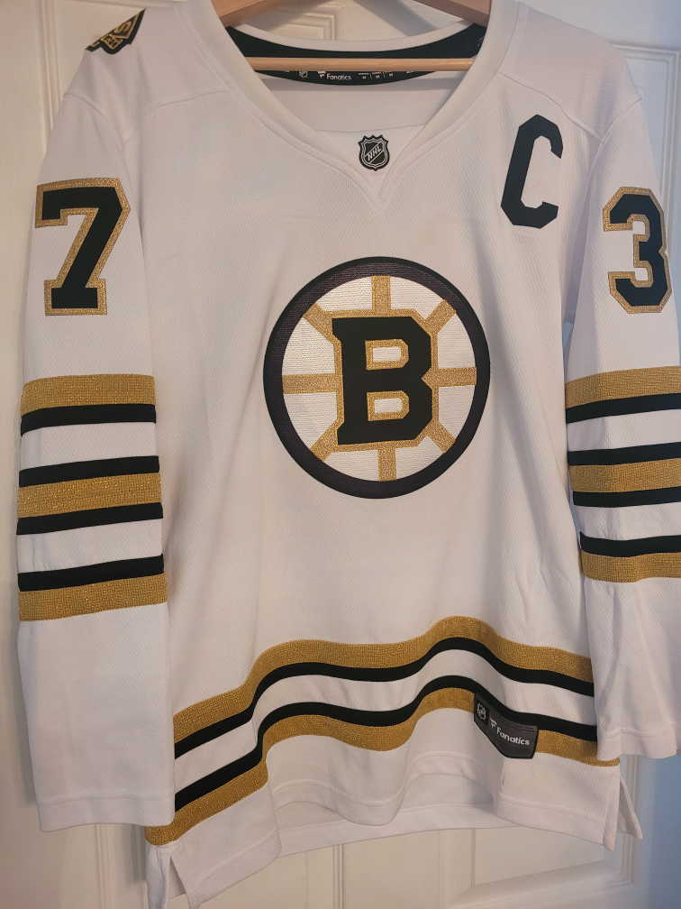 Boston bruins women's jersey new